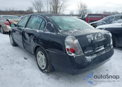 2004 Nissan Altima 2.5 S from USA, damaged, VIN 1N4AL11D74C124375